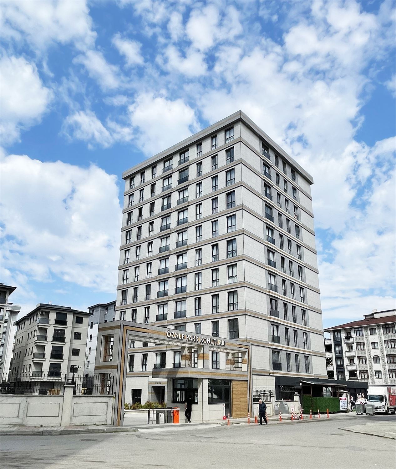 Özalp Park Konutları blok cephesi