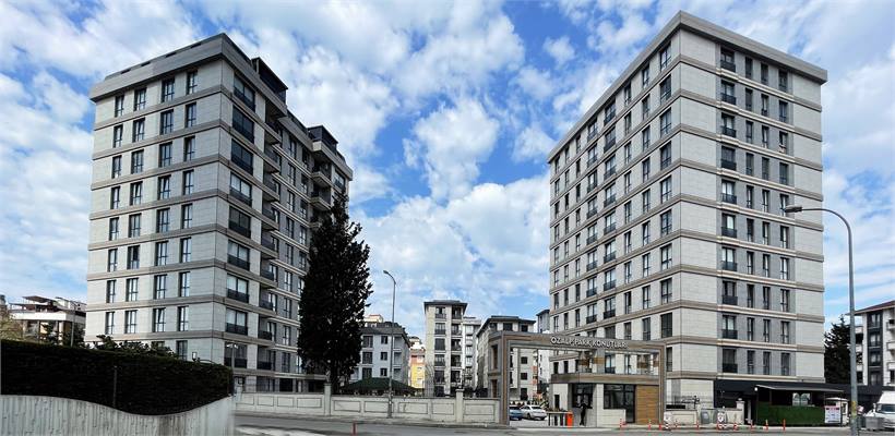 Özalp Park Konutları bloklarının geniş açı görünümü